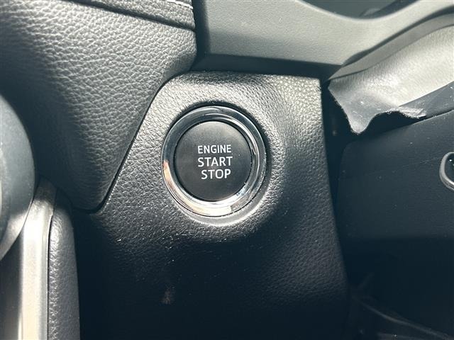 Toyota RAV4 2020 8201302-8