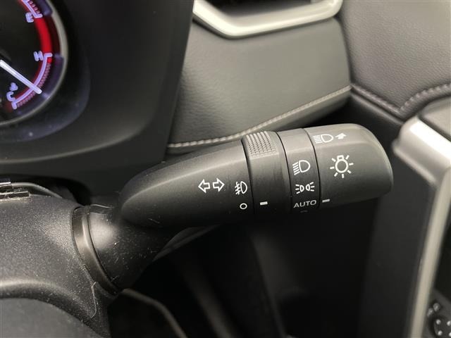 Toyota RAV4 2019 8201303-12