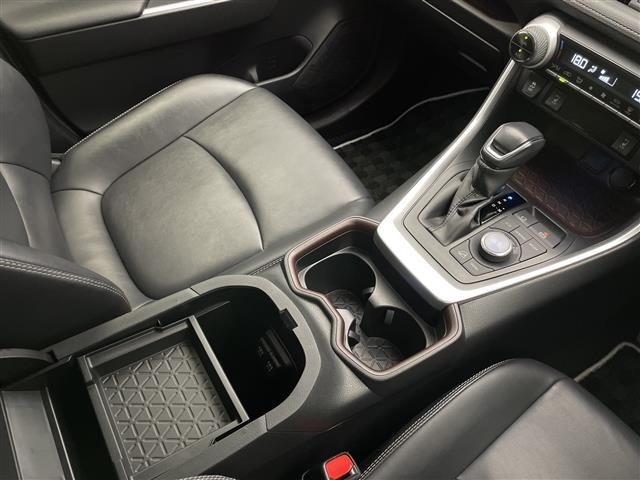 Toyota RAV4 2019 8201303-6