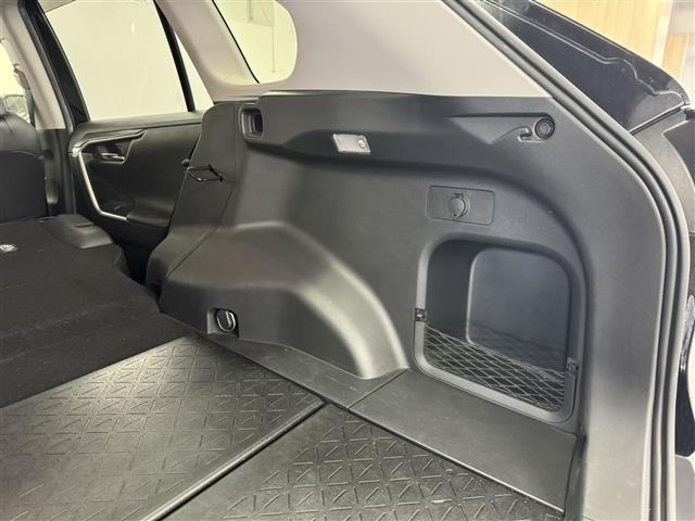 Toyota RAV4 2020 8201314-14