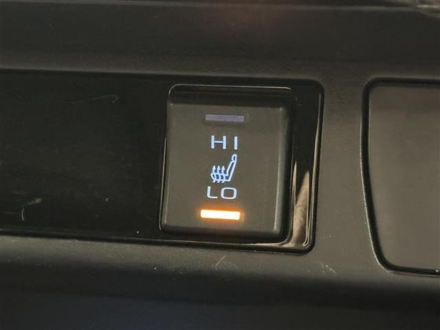 Toyota RAV4 2020 8201314-15