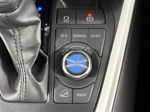 Toyota RAV4 2021 8201347-11