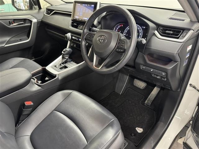 Toyota RAV4 2020 8201382-2