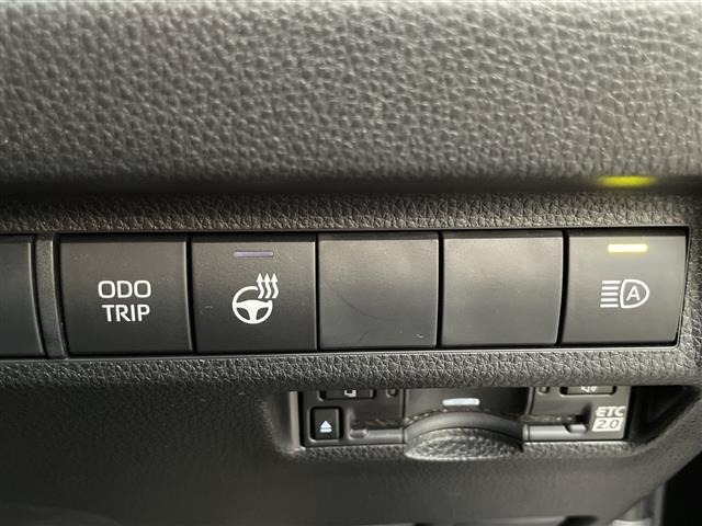 Toyota RAV4 2023 8201403-22
