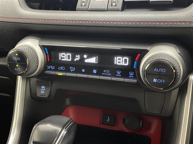 Toyota RAV4 2021 8201404-1