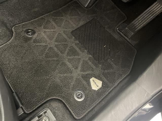 Toyota RAV4 2025 8201405-14