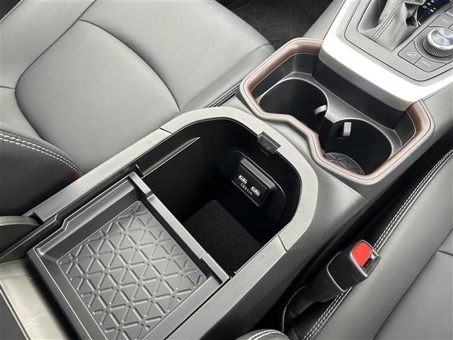 Toyota RAV4 2021 8201423-12