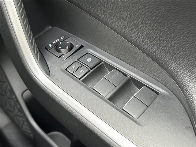 Toyota RAV4 2021 8201423-8