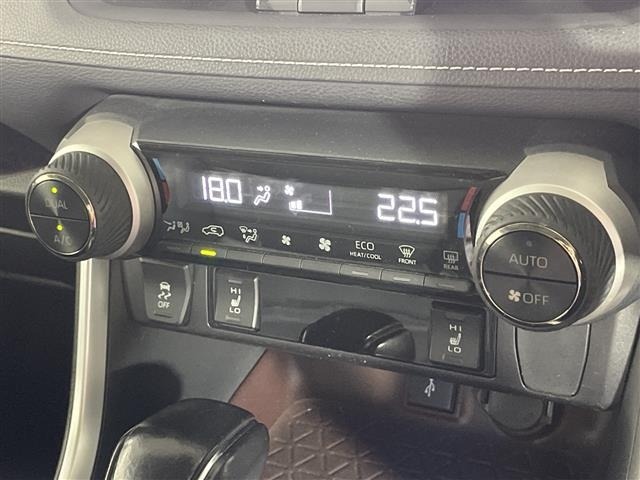 Toyota RAV4 2021 8201490-2