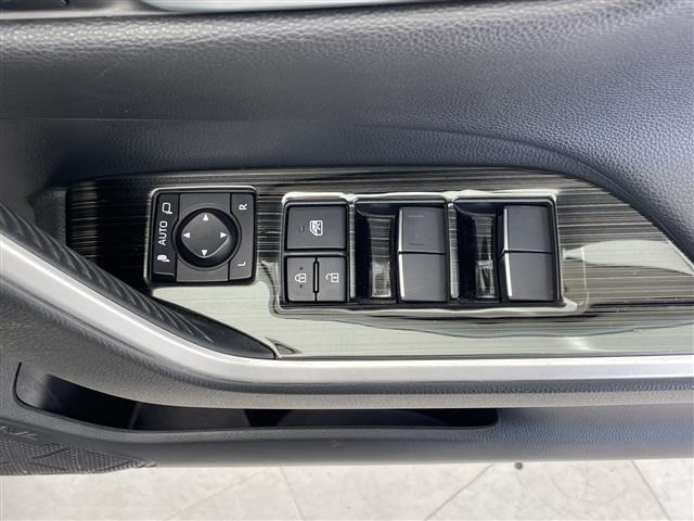 Toyota RAV4 2019 8201500-2