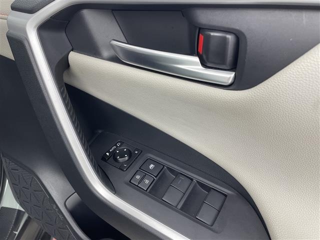 Toyota RAV4 2019 8201509-2