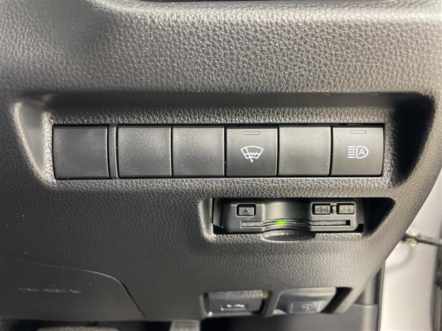 Toyota RAV4 2022 8201537-2