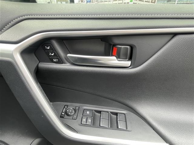 Toyota RAV4 2023 8201547-11