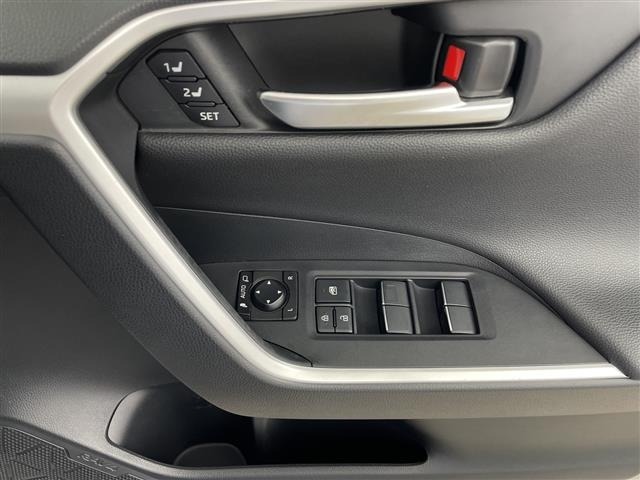 Toyota RAV4 2019 8201549-5