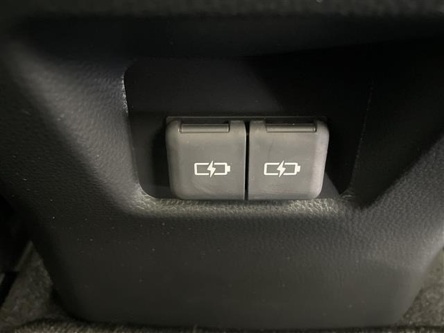 Toyota RAV4 2023 8201552-21