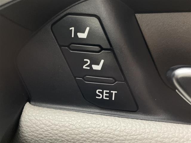 Toyota RAV4 2023 8201552-6