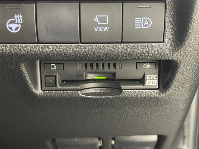 Toyota RAV4 2021 8201569-1