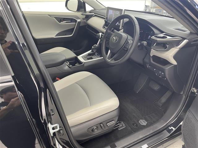 Toyota RAV4 2021 8201569-6