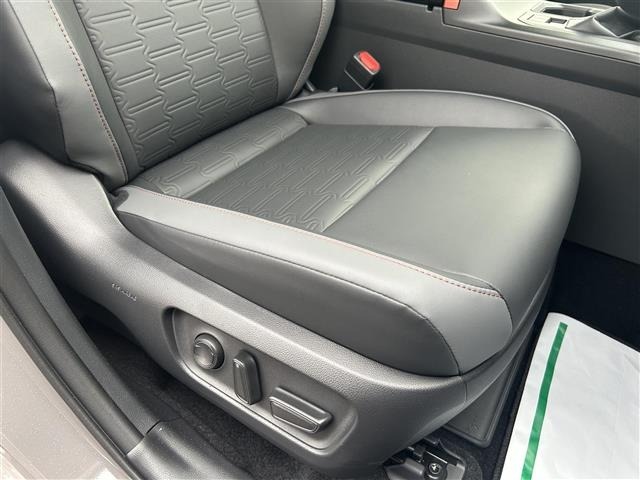 Toyota RAV4 2026 8201610-19