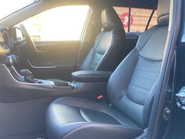 Toyota RAV4 2020 8201643-11