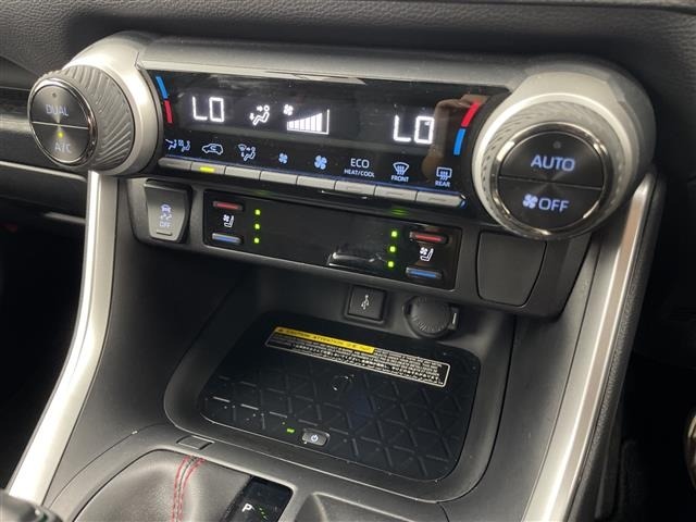 Toyota RAV4 2021 8201644-1