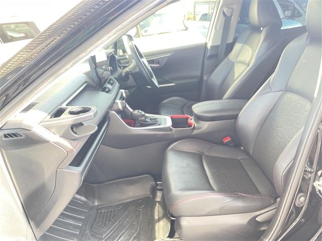 Toyota RAV4 2023 8201660-1