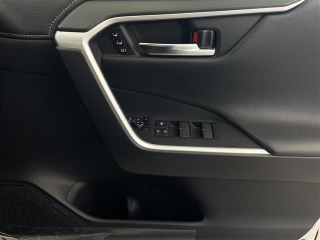 Toyota RAV4 2022 8201690-4