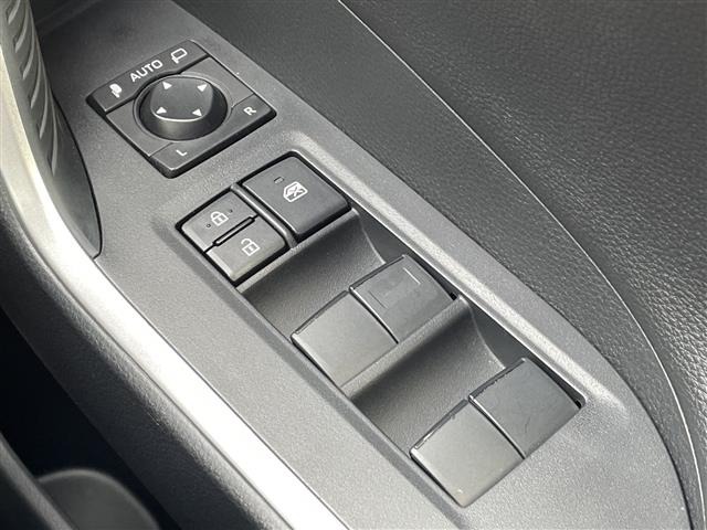 Toyota RAV4 2019 8201709-5