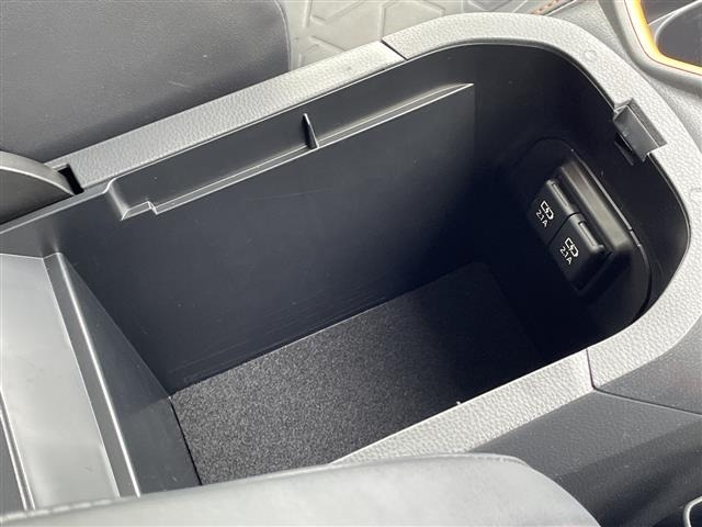 Toyota RAV4 2019 8201709-6