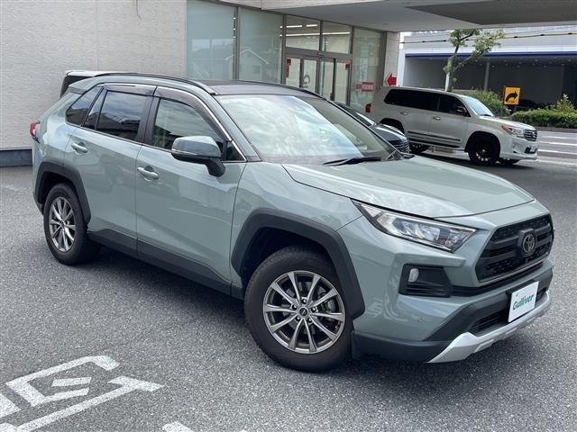 Toyota RAV4 2020 8201711-16