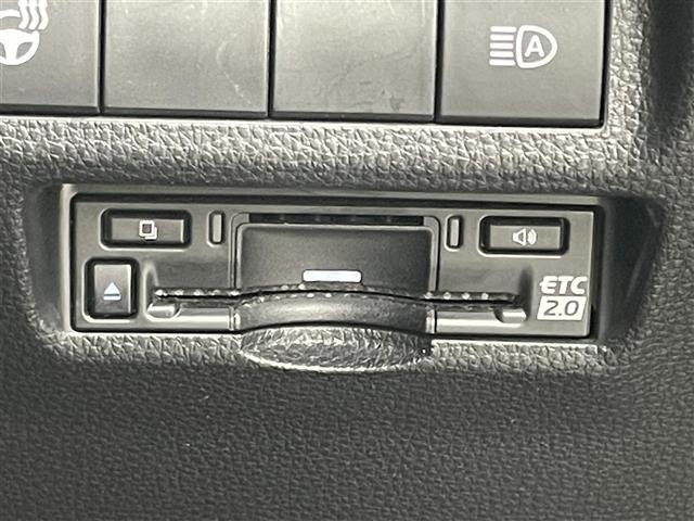 Toyota RAV4 2023 8201718-21