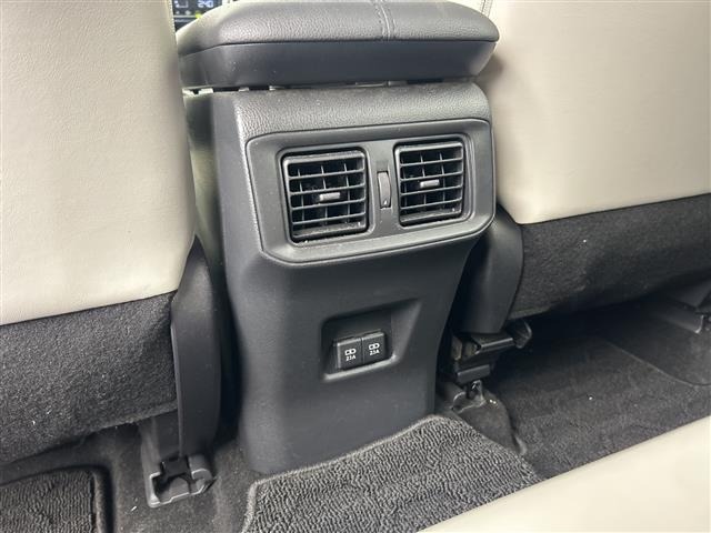 Toyota RAV4 2019 8201738-2
