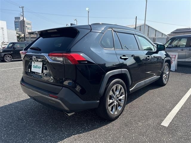 Toyota RAV4 2021 8201747-1