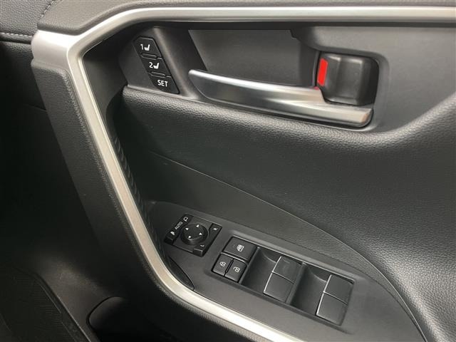 Toyota RAV4 2020 8201755-4