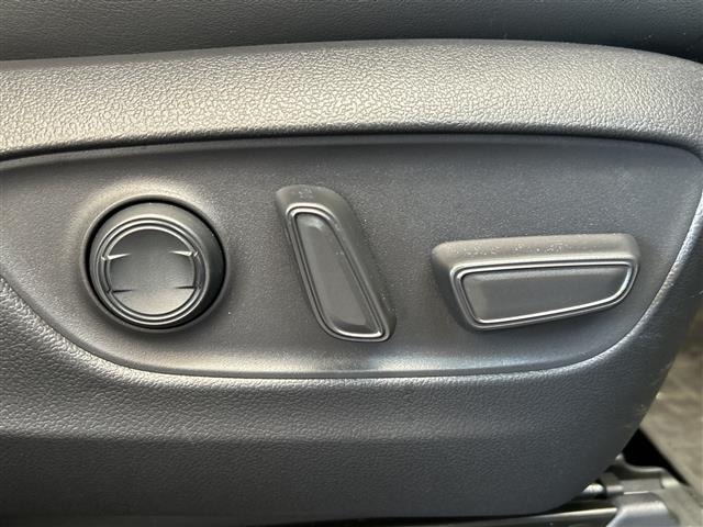 Toyota RAV4 2025 8201784-2