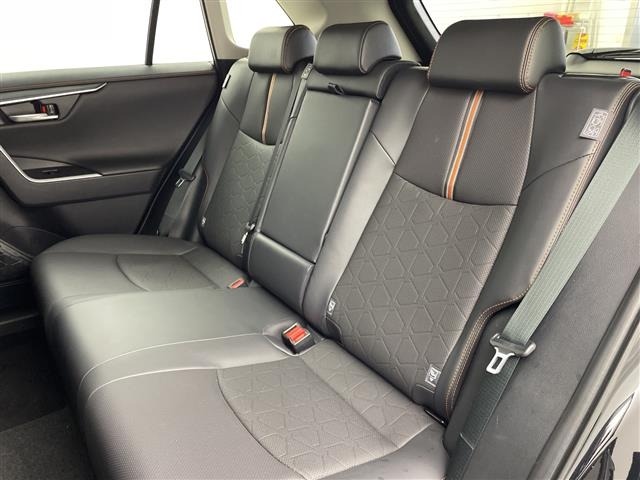 Toyota RAV4 2025 8201816-12