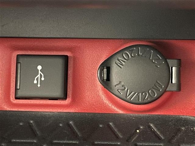 Toyota RAV4 2021 8201817-9