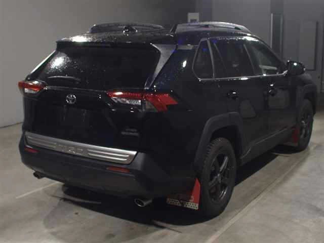 Toyota RAV4 2021 8201824-1