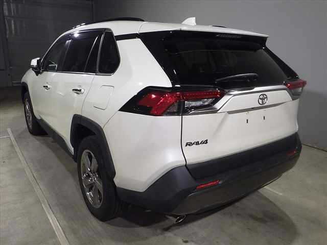 Toyota RAV4 2021 8201833-4