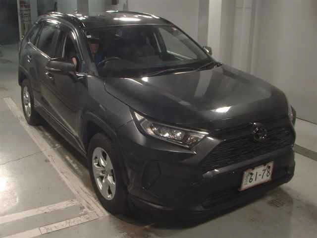 Toyota RAV4 2019 8201906-0