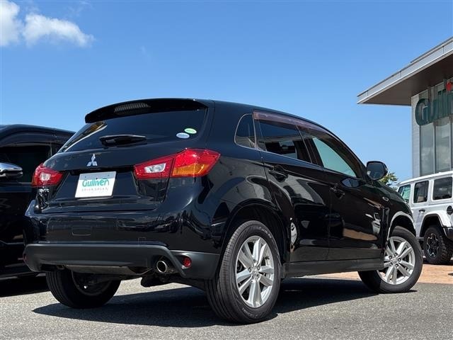 Mitsubishi RVR 2013 8205677-9