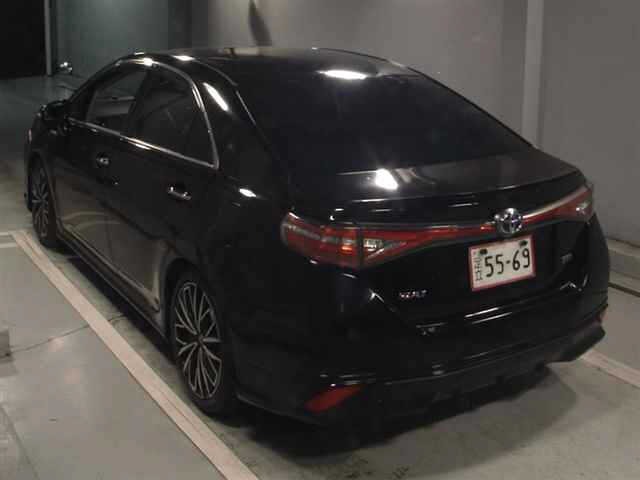 Toyota SAI 2015 8203767-1