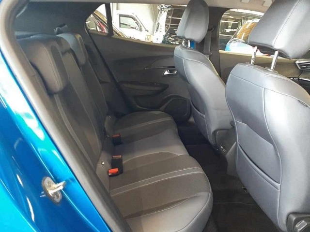 Peugeot 2008 2020 8236463-11