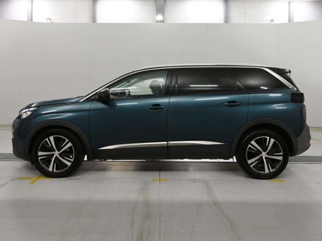 Peugeot 5008 2018 8236593-4