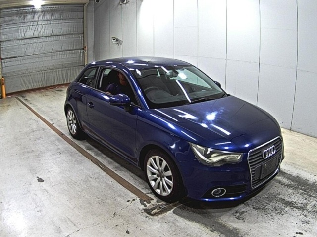 Audi A1 2013 8227566-0