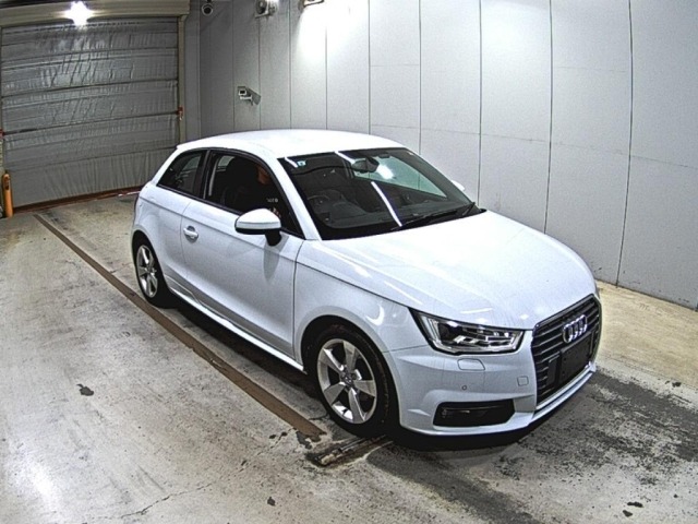 Audi A1 2017 8227567-0