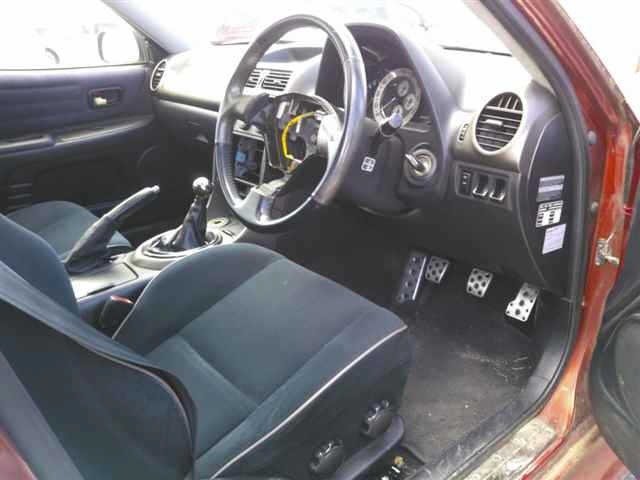 Toyota ALTEZZA 2000 8235792-3