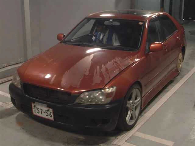 Toyota ALTEZZA 2000 8235792-4