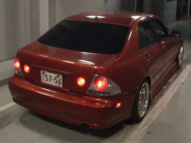 Toyota ALTEZZA 2000 8235792-5