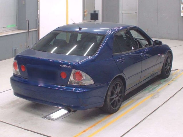 Toyota ALTEZZA 2001 8235793-1